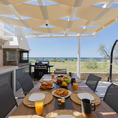 Villa Vasaltis & Selestitis *