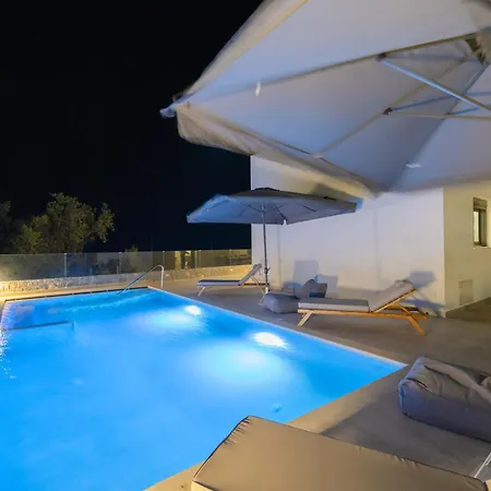 Vasaltis & Selestitis Villa Gennadi