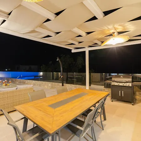 Vasaltis & Selestitis *