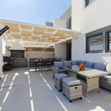 Vasaltis & Selestitis Villa Gennadi