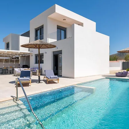 Vasaltis & Selestitis Villa