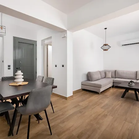 Vasaltis & Selestitis Villa *