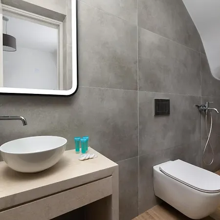 Villa Vasaltis & Selestitis *