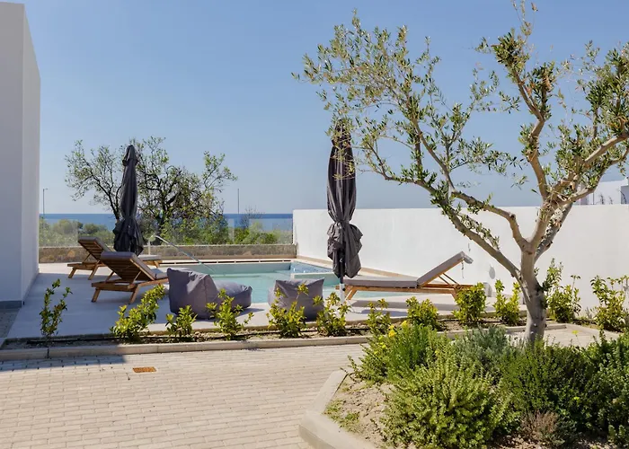 Vasaltis & Selestitis Villa Jenádi