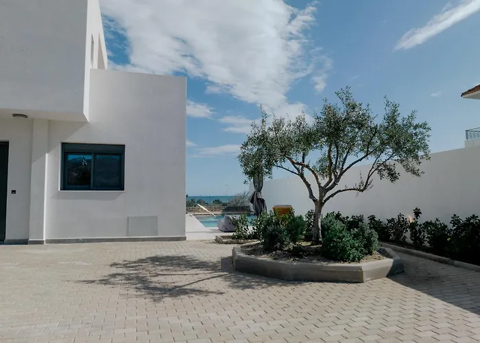 Vasaltis & Selestitis Villa