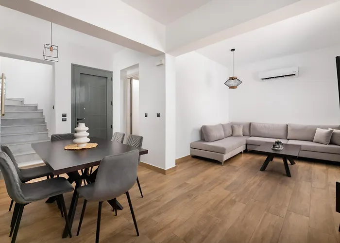 Vasaltis & Selestitis Villa *